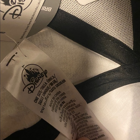 Disney Halloween baseball hat - Picture 4 of 4